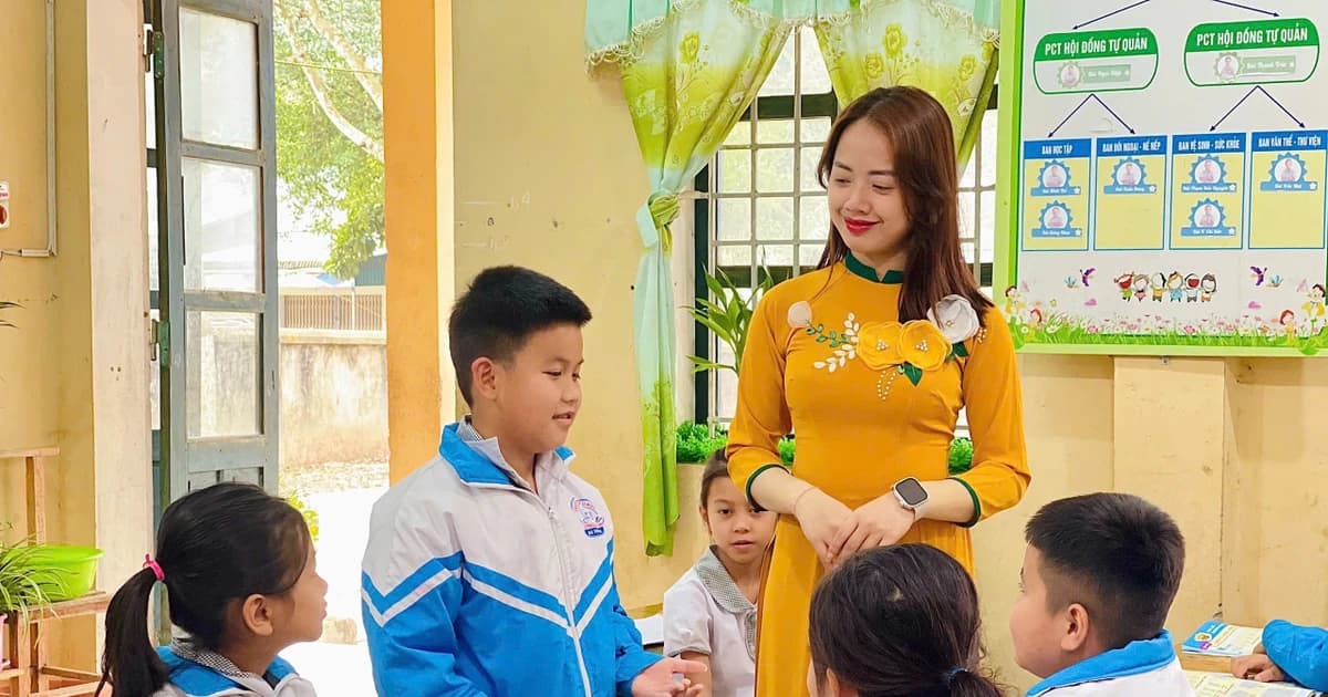 Cô giáo trẻ mang khát vọng đưa kỹ năng số đến học sinh vùng cao Thanh Hóa