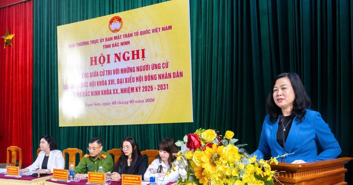 Hoàn thiện thể chế, nâng cao hiệu quả chính sách để chăm sóc sức khỏe nhân dân