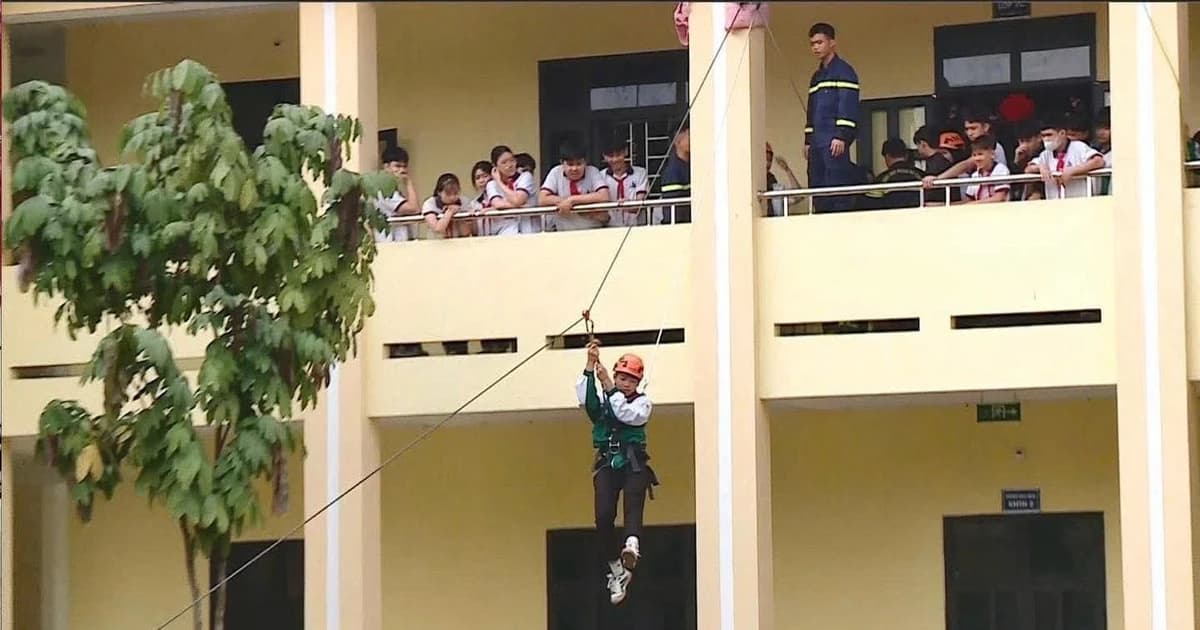 Nâng cao kỹ năng sinh tồn cho học sinh qua phòng cháy chữa cháy