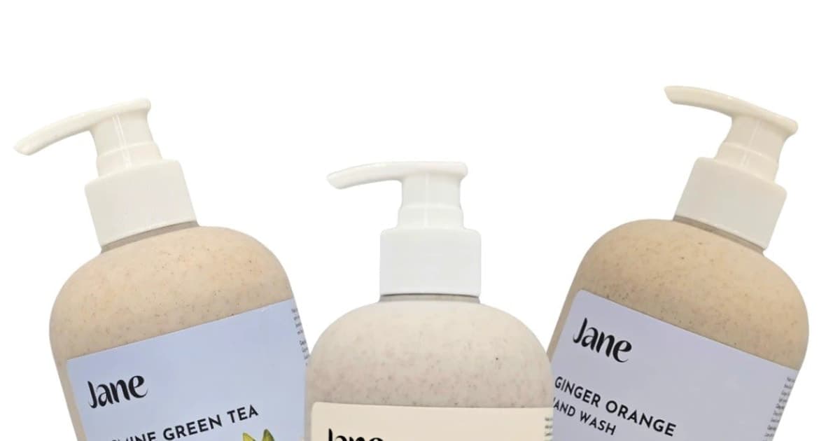 Thu hồi khẩn nước rửa tay 'đội lốt' công thức bán trên toàn hệ thống siêu thị lớn