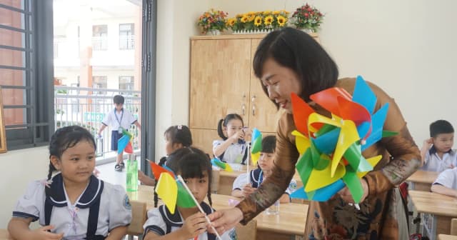 Loạt giải pháp bảo đảm chỗ học cho con em người lao động