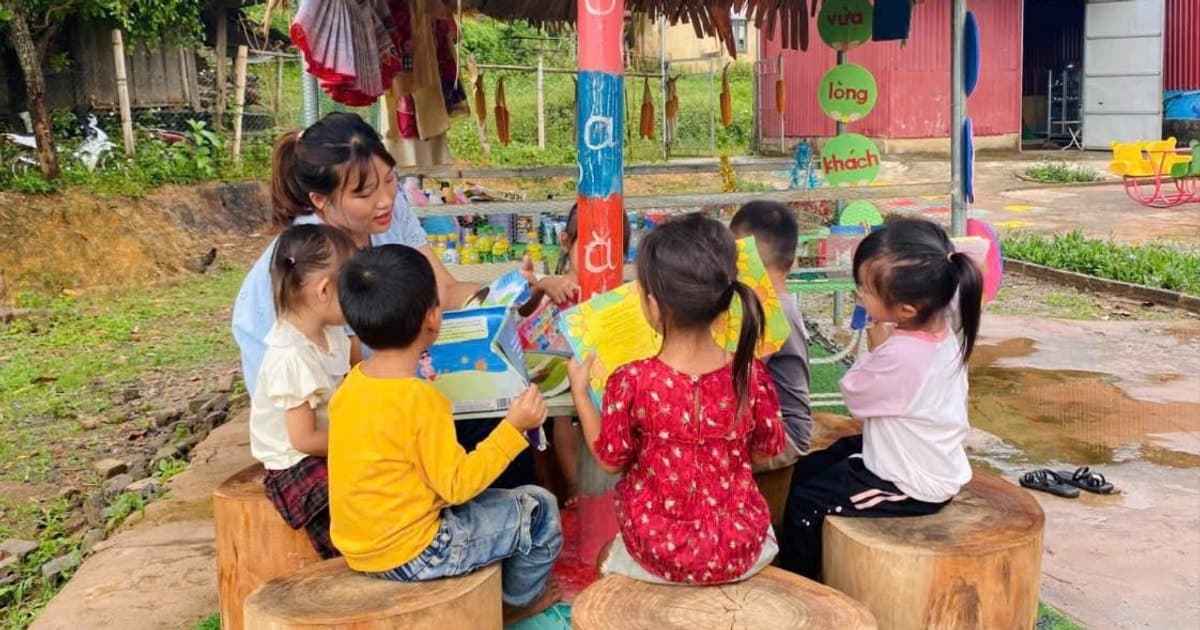 Cô giáo 10X mang hơi thở lớp học vùng biên Nậm Sin đến nghị trường Quốc hội