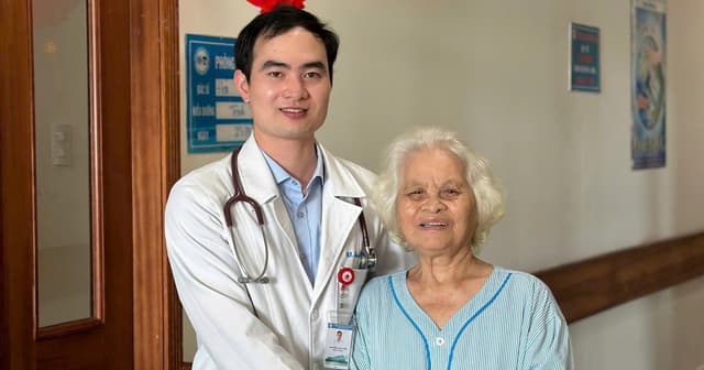 Gia Lai: Cứu sống cụ bà 88 tuổi đột ngột ngưng tim, ngưng thở