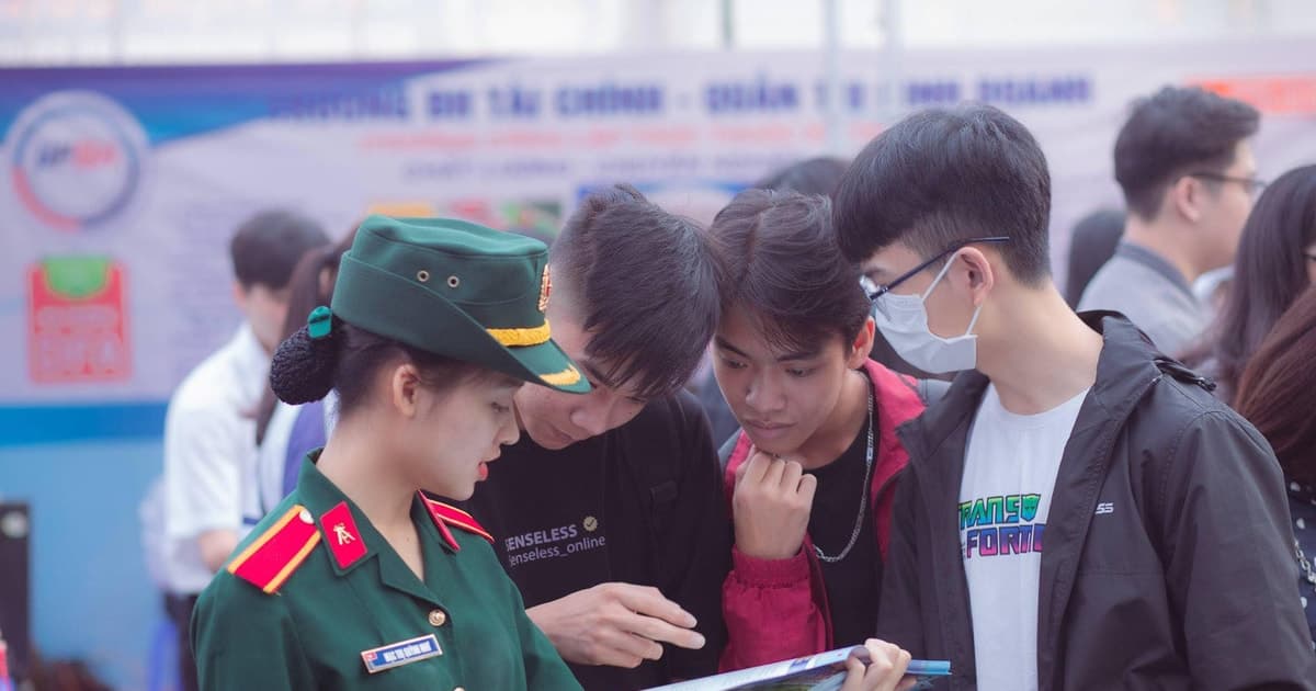 Chỉ 10% nữ vào hệ quân sự Học viện Quân y, dừng tuyển Dược từ năm 2026