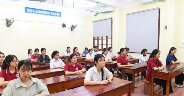 Chất lượng thi học sinh giỏi lớp 11 tại Tuyên Quang có sự phân hóa rõ nét