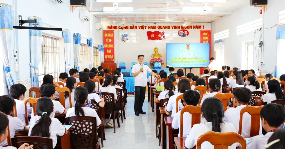 Học cách ‘kiềm chế cảm xúc’ tránh bạo lực học đường