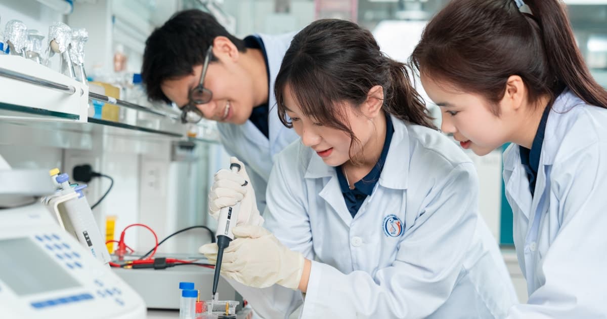 Chọn ngành không thể 'đi theo đám đông' mà cần nhìn từ năng lực cá nhân đến nhu cầu xã hội