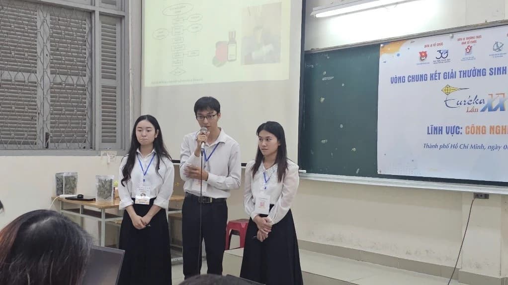 Sinh viên Đại học Thái Nguyên tỏa sáng tại các cuộc thi nghiên cứu khoa học