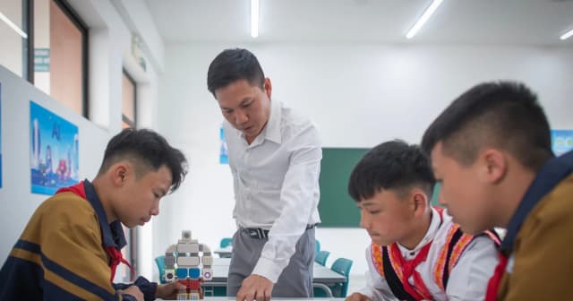 Nhà giáo kỳ vọng những quyết sách mạnh mẽ cho giáo dục