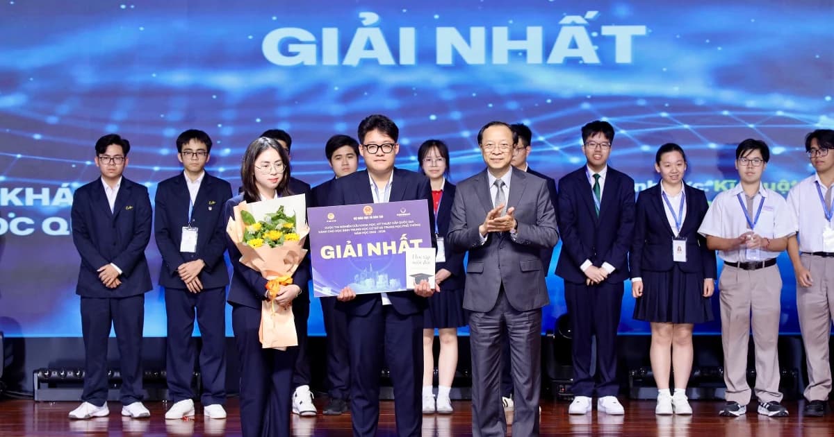 Hội đồng 5 tiến sĩ 'soi' từ nội dung đến thực nghiệm, khẳng định giải Nhất khoa học kỹ thuật không sao chép, đạo văn