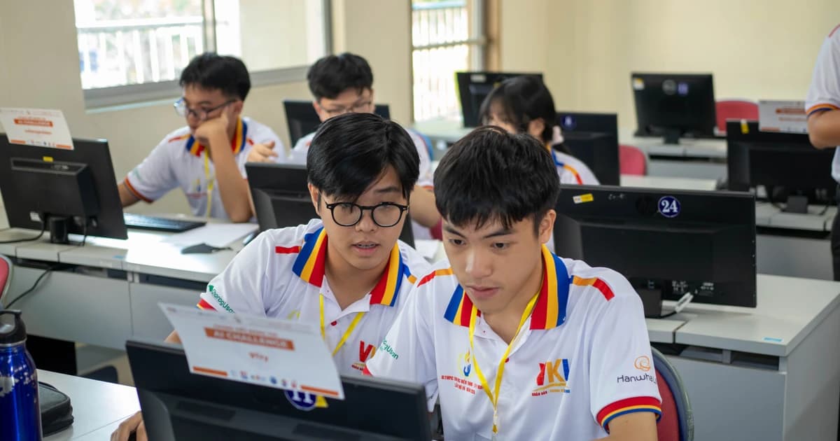 Gần 1.000 học sinh tham dự Kỳ thi Olympic Tin học miền Trung và Tây Nguyên