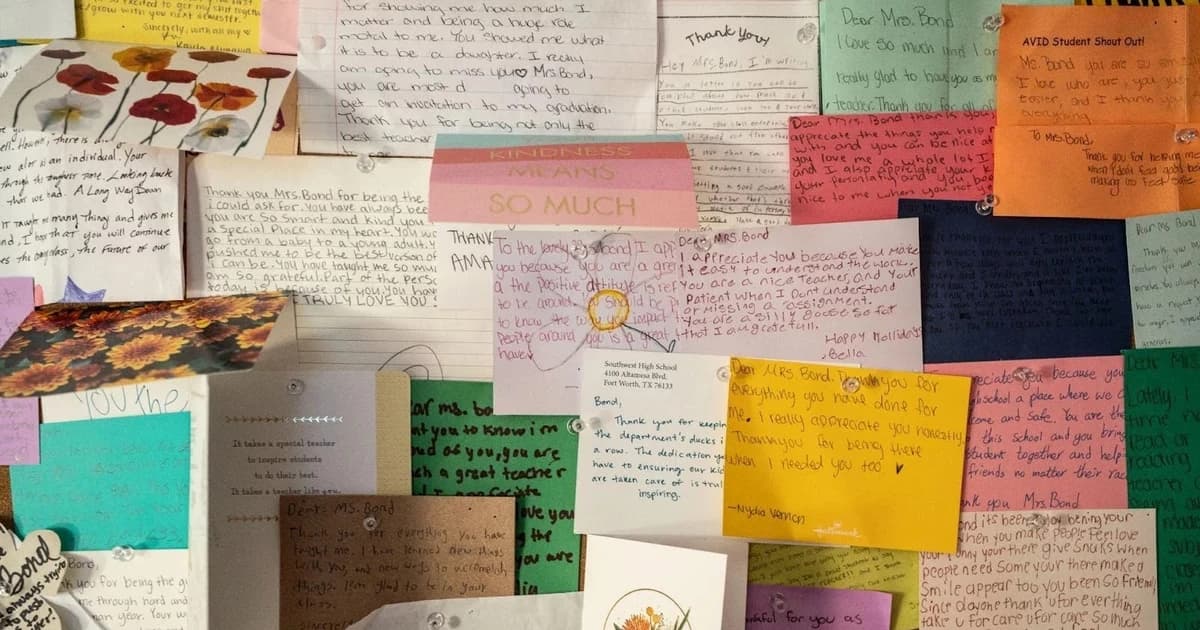 Trí tuệ nhân tạo bước vào lớp học: Hỗ trợ học tập hay làm suy yếu tư duy?