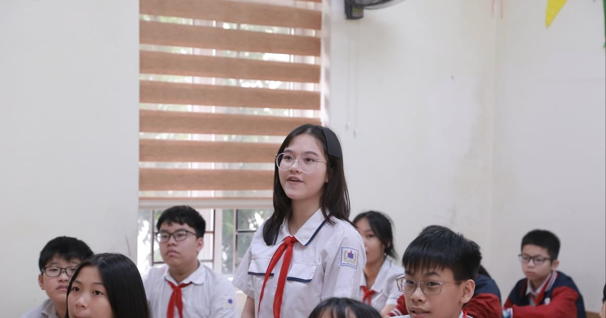 Tỷ lệ chọi lớp 10 công lập ở Hà Nội biến động từng giờ, chuyên gia cảnh báo 'né đông, chọn vắng'