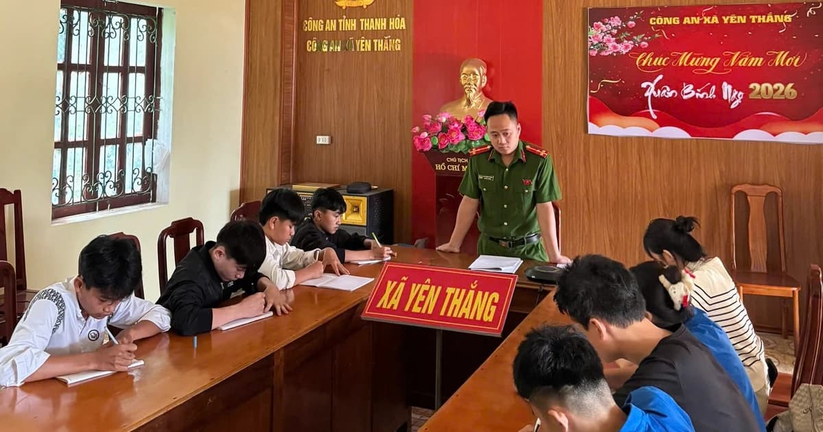 Lớp học đặc biệt ngày chủ nhật: Từ câu chuyện đời thường đến bài học pháp luật