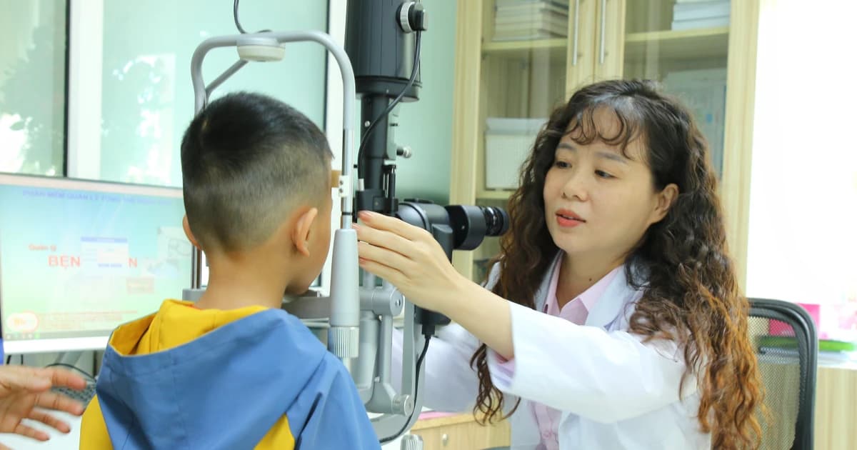 Đắk Lắk: Cảnh báo bệnh lý về mắt gia tăng ở trẻ