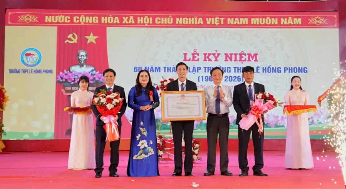Trường THPT Lê Hồng Phong: 60 năm bứt phá, nâng tầm chất lượng giáo dục