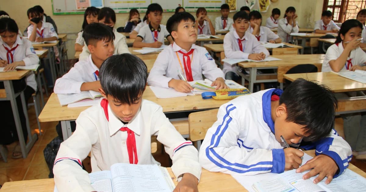 Xây dựng trường học không khói thuốc: 'Hàng rào' nhiều lớp bảo vệ học sinh