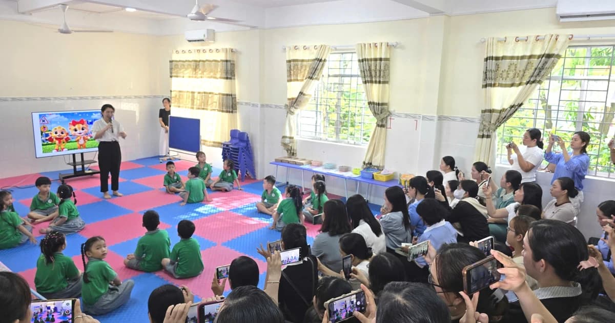 Giáo viên mầm non ở Cần Thơ được tập huấn đảm bảo an toàn giao thông cho trẻ
