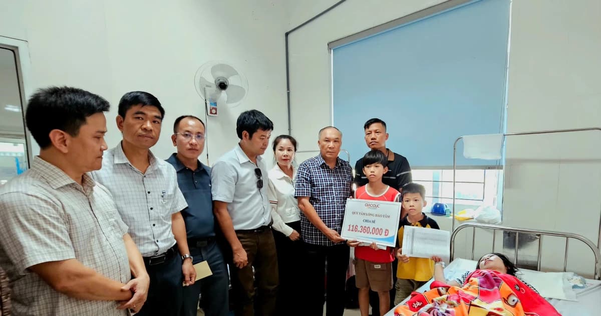 Báo GD&TĐ kết nối, trao hơn 116 triệu đồng tới cô giáo bị ung thư não