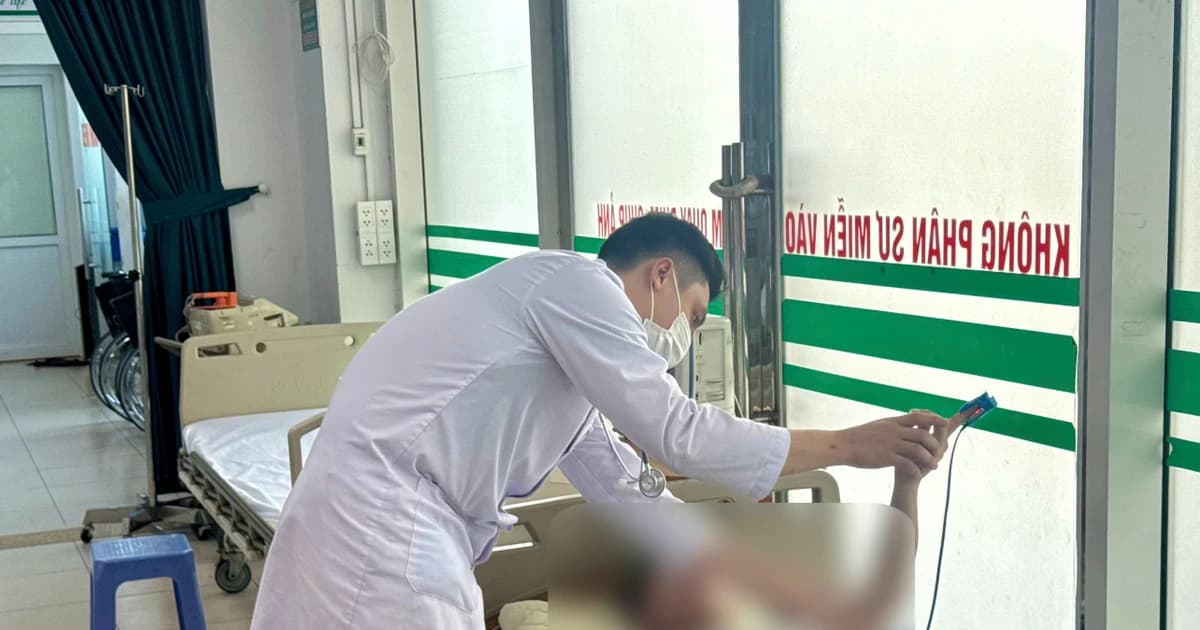 Nam shipper gặp tai nạn vì say nắng khi giao hàng giữa trời nắng gắt