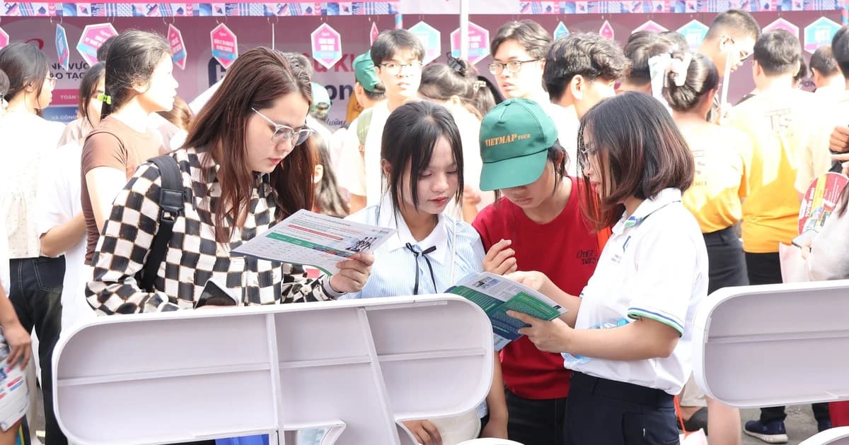Trường Đại học Khoa học Sức khỏe cộng điểm cho thí sinh có IELTS, SAT