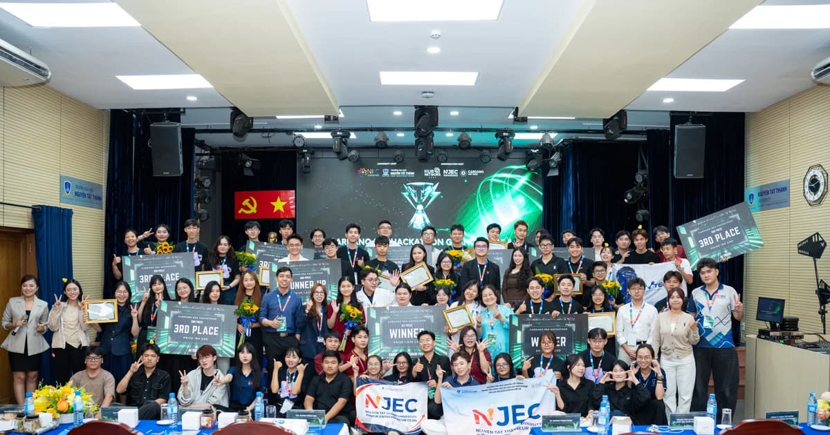 Thử thách trong 24h, sinh viên ứng dụng AI, blockchain thành giải pháp hữu ích