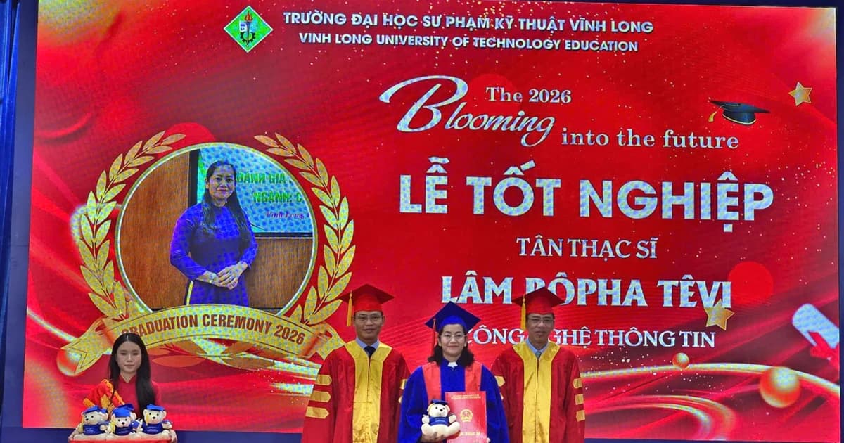 Trường ĐH Sư phạm Kỹ thuật Vĩnh Long trao bằng tốt nghiệp cho 576 tân khoa