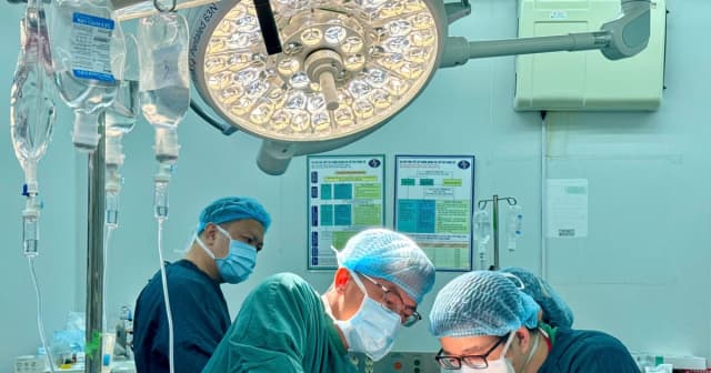 Tự điều trị khối u tại nhà, người phụ nữ phải cắt hoàn toàn gan trái