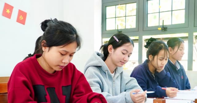 Ôn tập miễn phí trước Kỳ thi quan trọng