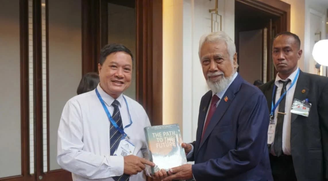 Sách 'Con đường tương lai' được giới thiệu tại Diễn đàn Tương lai ASEAN 2026