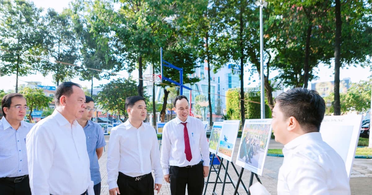 Trao giải cuộc thi ảnh báo chí 'Khoảnh khắc Đồng Nai'