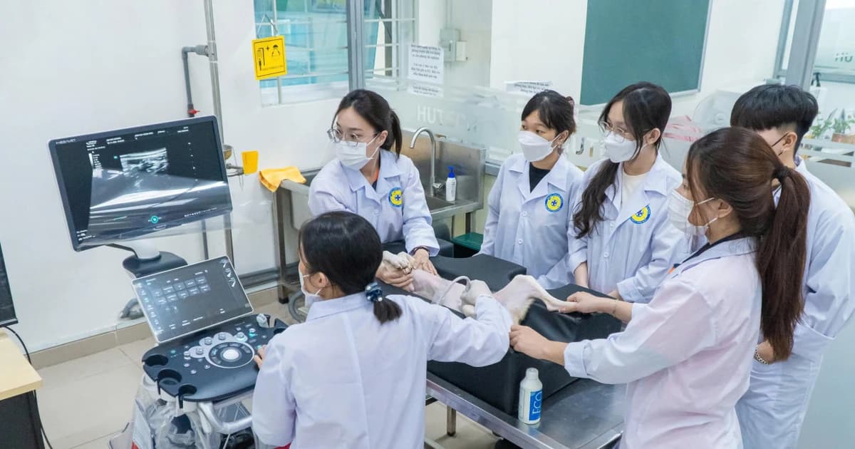 Đầu tư phòng lab, kết nối doanh nghiệp nâng chất đào tạo Thú y