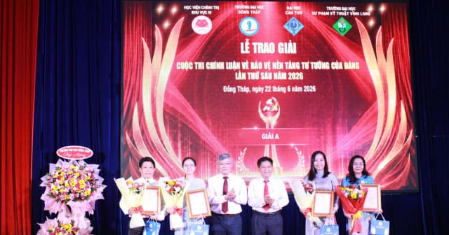 Vinh danh 45 tác phẩm Cuộc thi chính luận bảo vệ nền tảng tư tưởng của Đảng