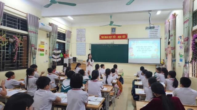 Trường Tiểu học Nguyệt Đức nâng chất lượng từ đổi mới và chuyển đổi số