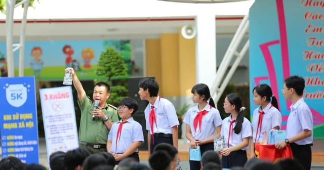 Đưa kỹ năng công dân số vào hoạt động giáo dục
