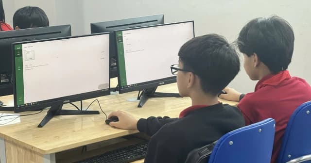 Bẫy 'việc nhẹ lương cao' bủa vây giới trẻ