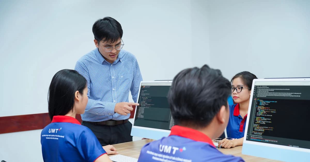 Nâng chất lượng nhân lực theo xu thế thời đại