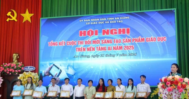 An Giang trao giải Cuộc thi Đổi mới sáng tạo sản phẩm giáo dục trên nền tảng AI