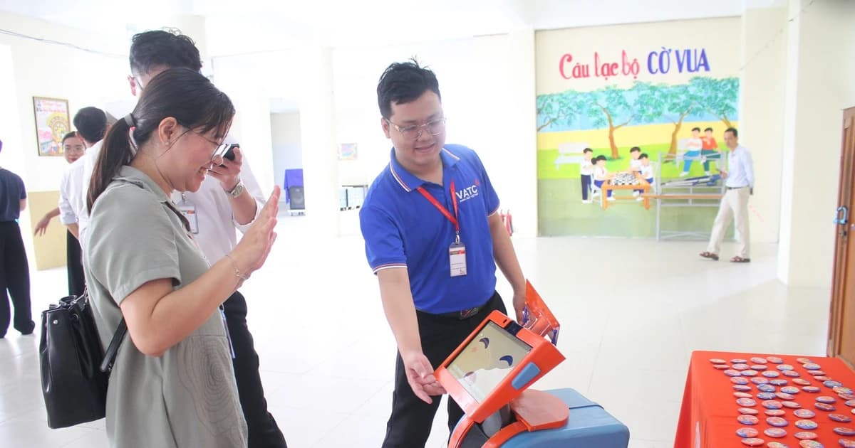 Đưa ‘lớp học số’ đến gần hơn với cán bộ, giáo viên và học sinh TP Cần Thơ