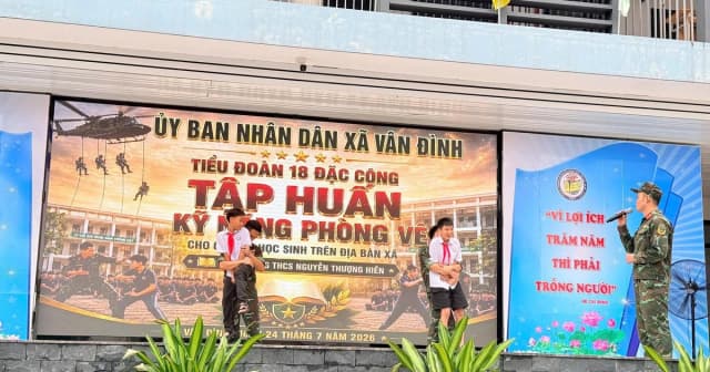 Trang bị kỹ năng phòng vệ cho học sinh Thủ đô