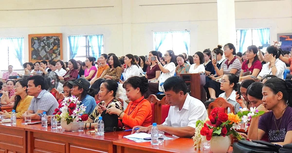 Hơn 700 giáo viên Hưng Yên được bồi dưỡng kỹ năng dạy hát Chèo