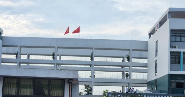 Hơn 300 thí sinh Tuyên Quang dự thi lại 2 môn tự chọn