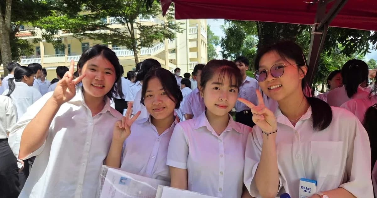 Đề thi lại môn Lịch sử chú trọng yêu cầu tư duy, độ khó tương đương lần 1