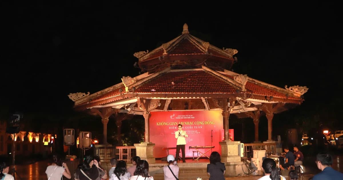 'Điểm hẹn cuối tuần' lan tỏa âm nhạc truyền thống giữa lòng Thủ đô
