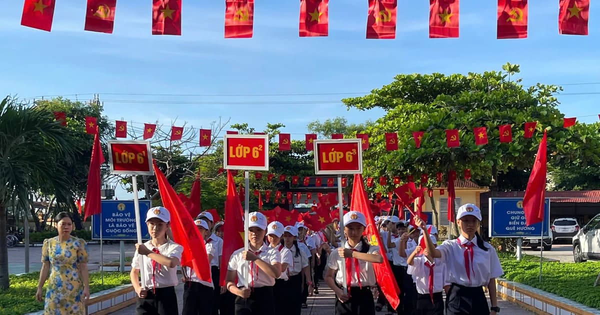 Học sinh Quảng Trị tựu trường sớm 2 tuần trước ngày khai giảng