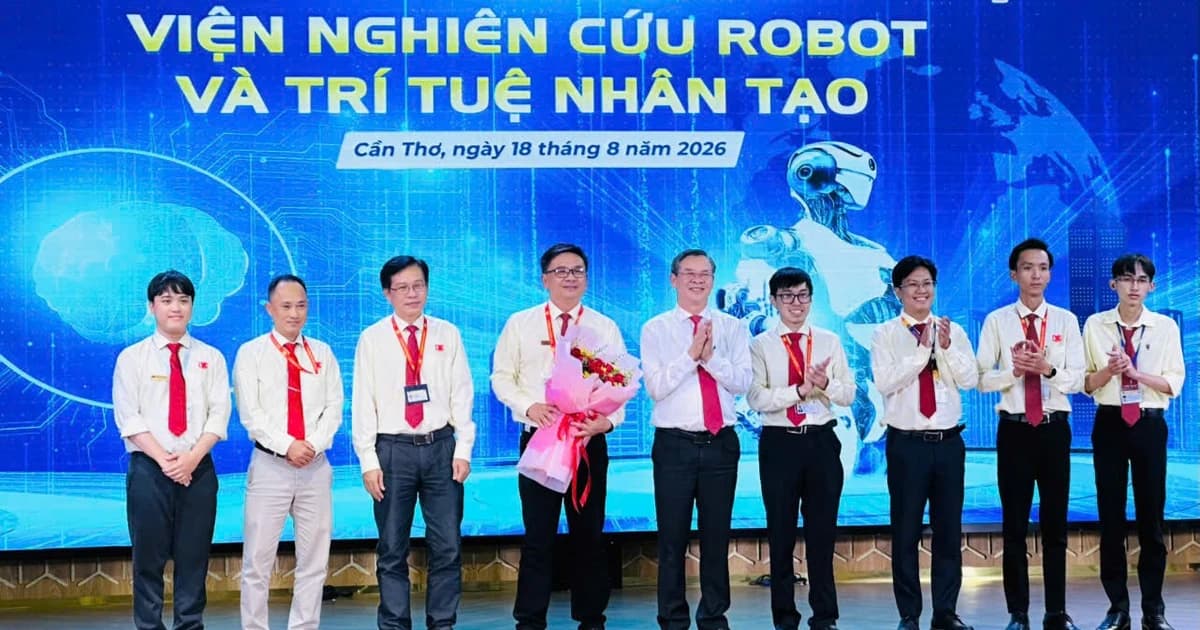 Trường ĐH Nam Cần Thơ có Viện Nghiên cứu Robot, AI và Doanh nghiệp công nghệ số
