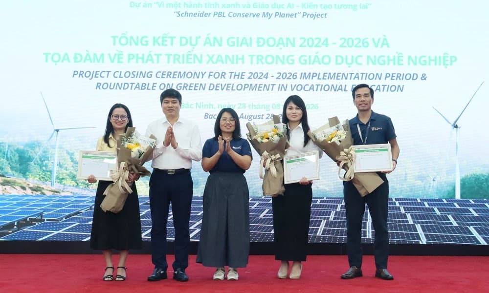 Hơn 10.000 sinh viên được tiếp cận giáo dục về năng lượng xanh và AI