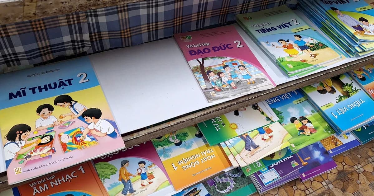 TP Huế cung ứng đủ SGK thiếu cục bộ cho học sinh trước ngày 18/9