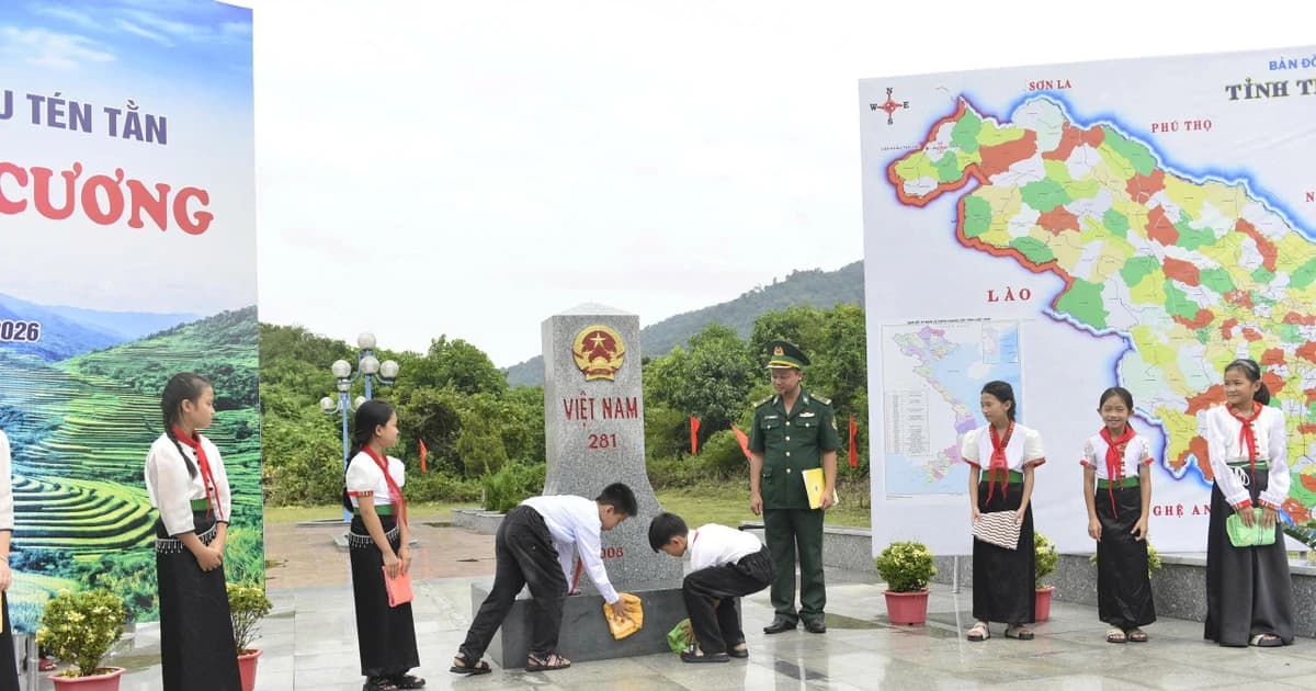 Lan tỏa tình yêu Tổ quốc từ lớp học biên cương giữa núi rừng Mường Lát