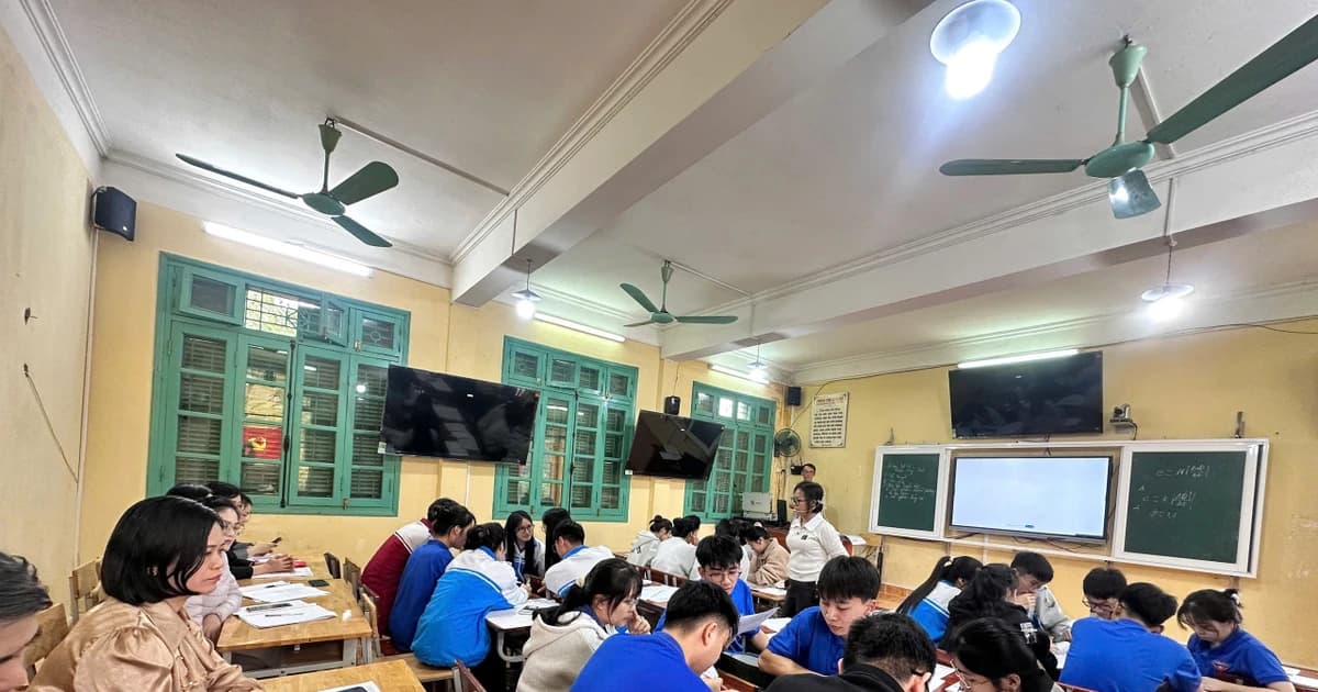 Người thầy ở vùng khó 'giữ lửa' để thích ứng với kỷ nguyên số